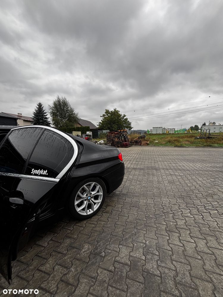 BMW Seria 5 520d - 9