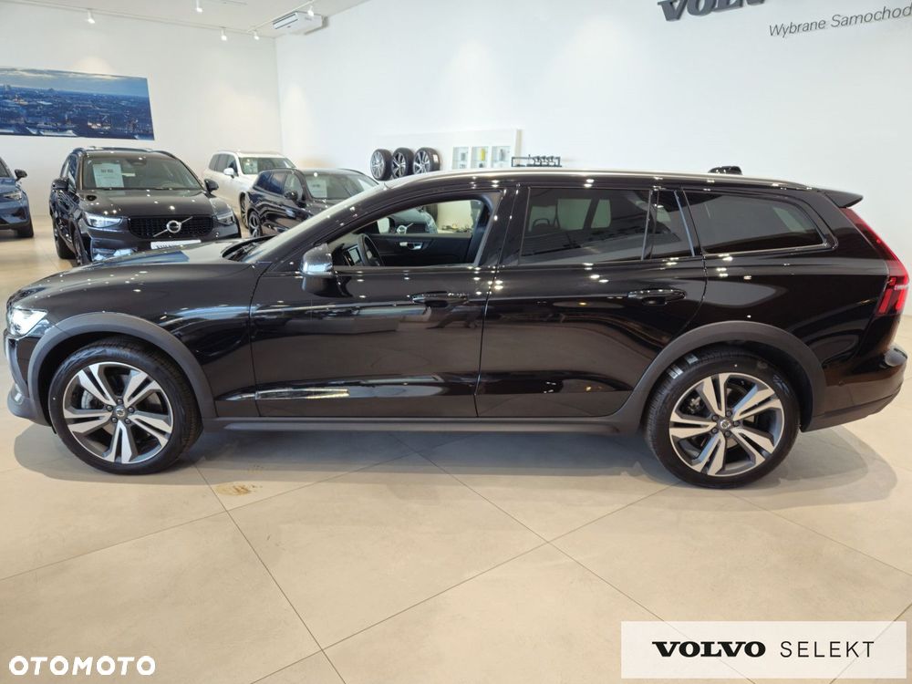 Volvo V60 Cross Country - 9