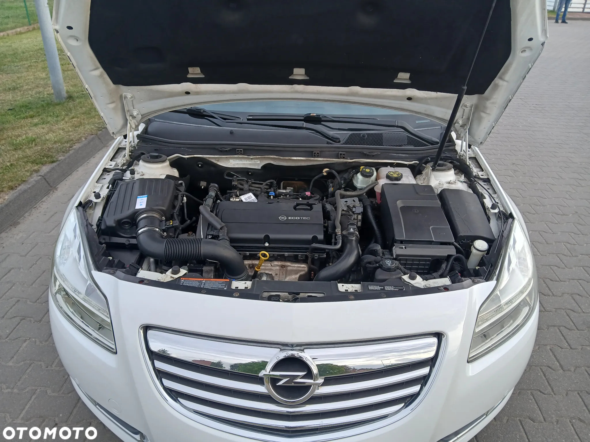 Opel Insignia 1.6 Turbo Sports Tourer Cosmo - 16