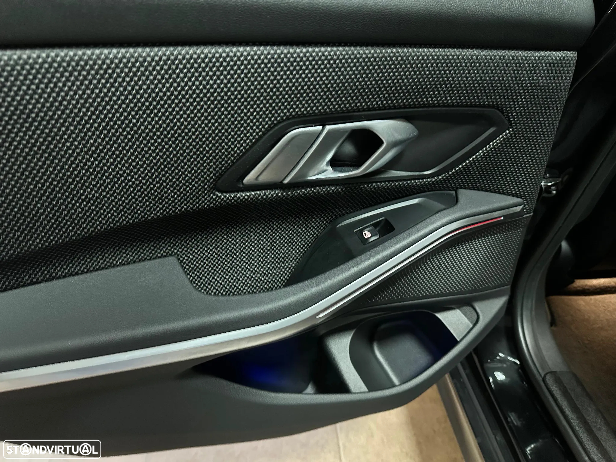BMW 318 d Touring Auto - 26