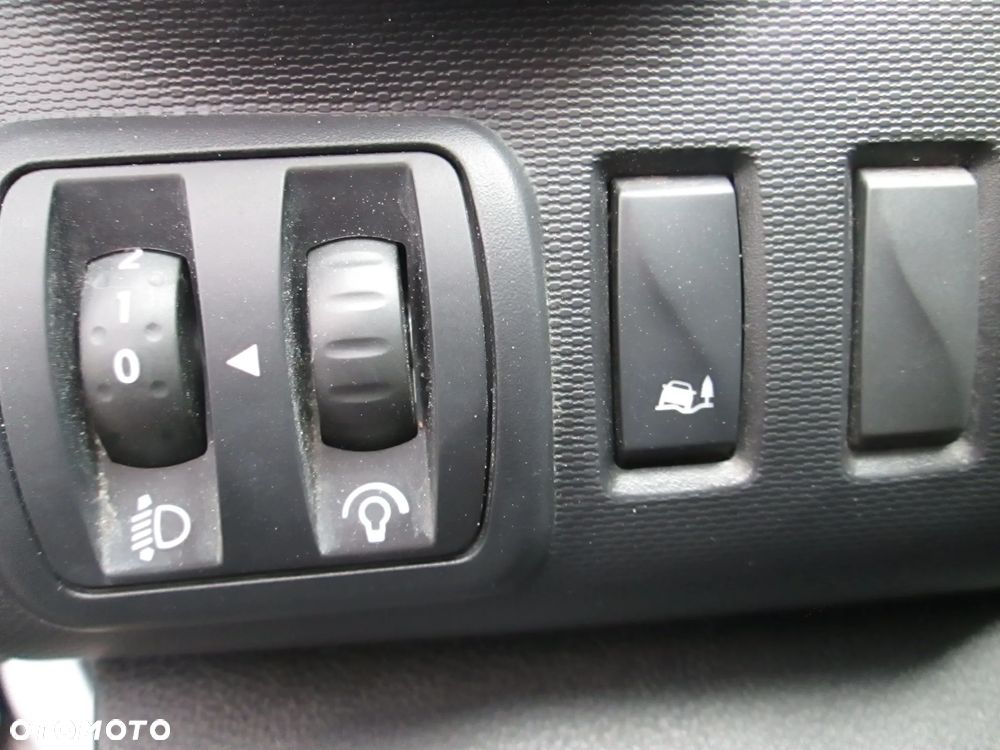 Renault Trafic Opel Vivaro Nissan NV300 - 12