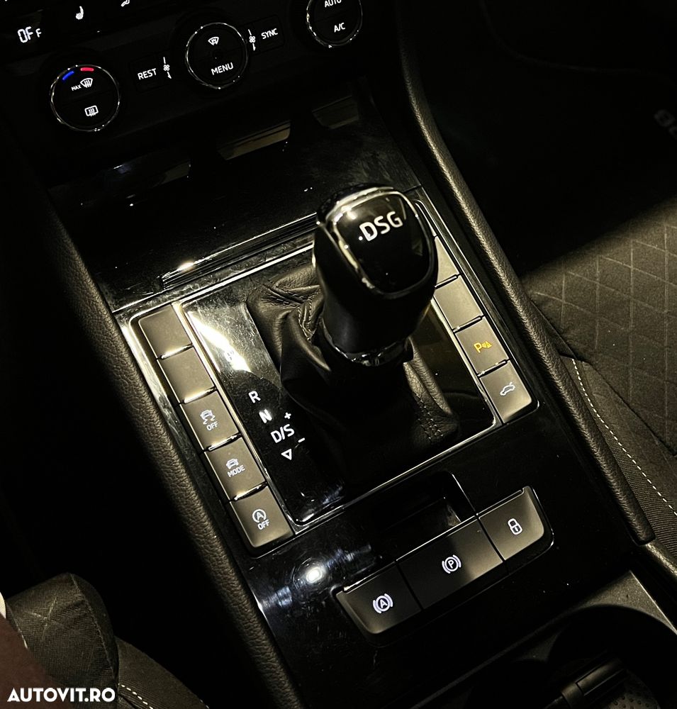 Skoda Superb 2.0 TDI DSG Style - 22