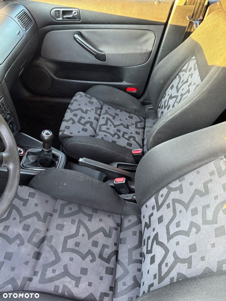 Volkswagen Golf 1.9 TDI - 14