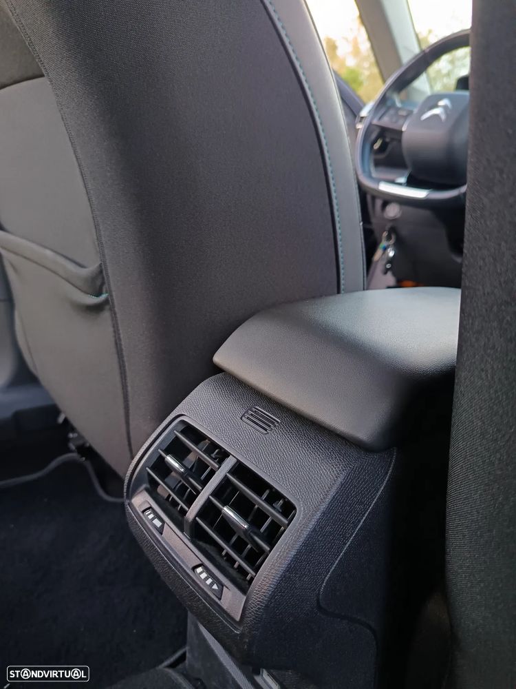 Citroën C4 PureTech 130 Stop&Start SHINE - 26