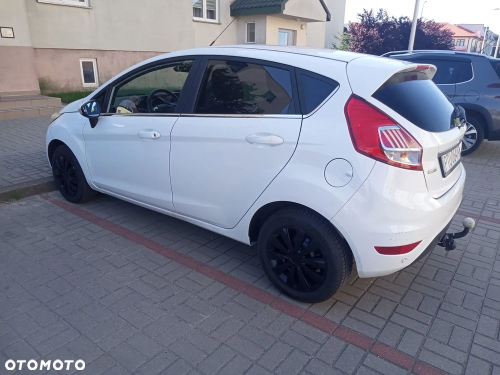 Ford Fiesta 1.0 EcoBoost S&S TITANIUM - 4