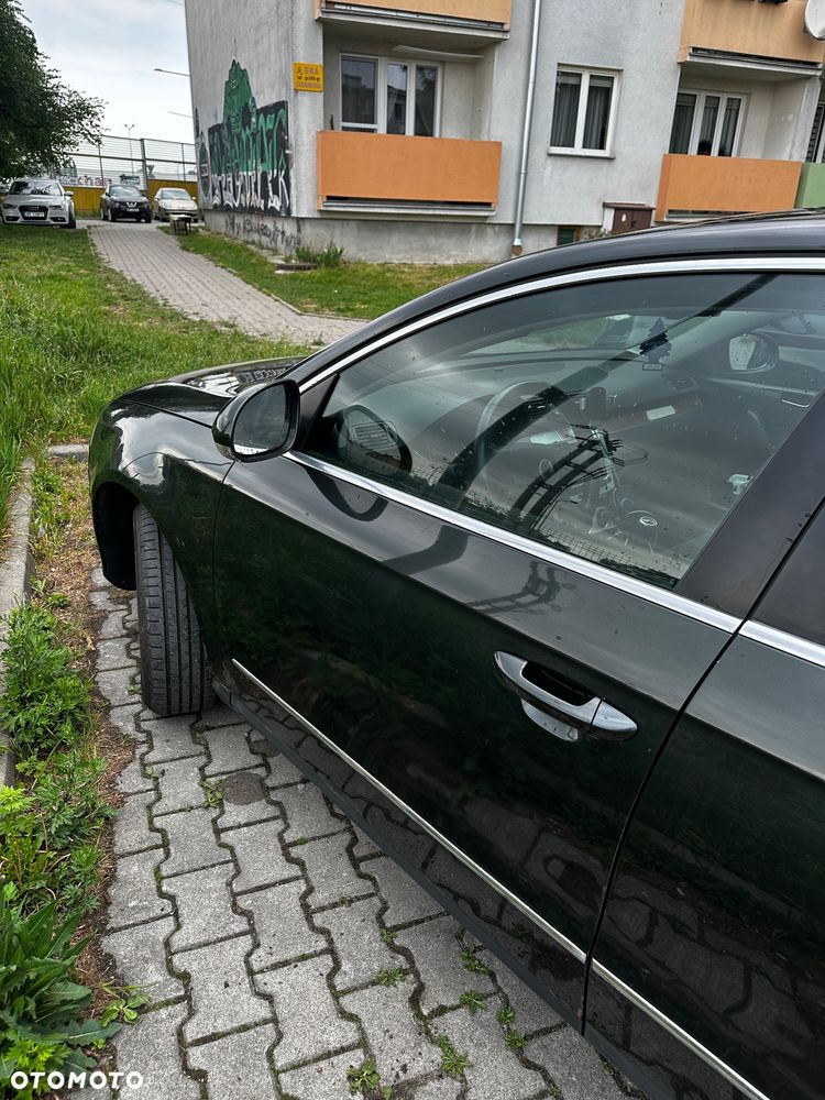 Volkswagen Passat - 2