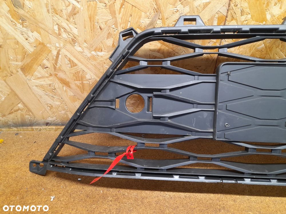 SEAT ATECA kratka atrapa środkowa zderzaka przód przedniego 575853668 - 3