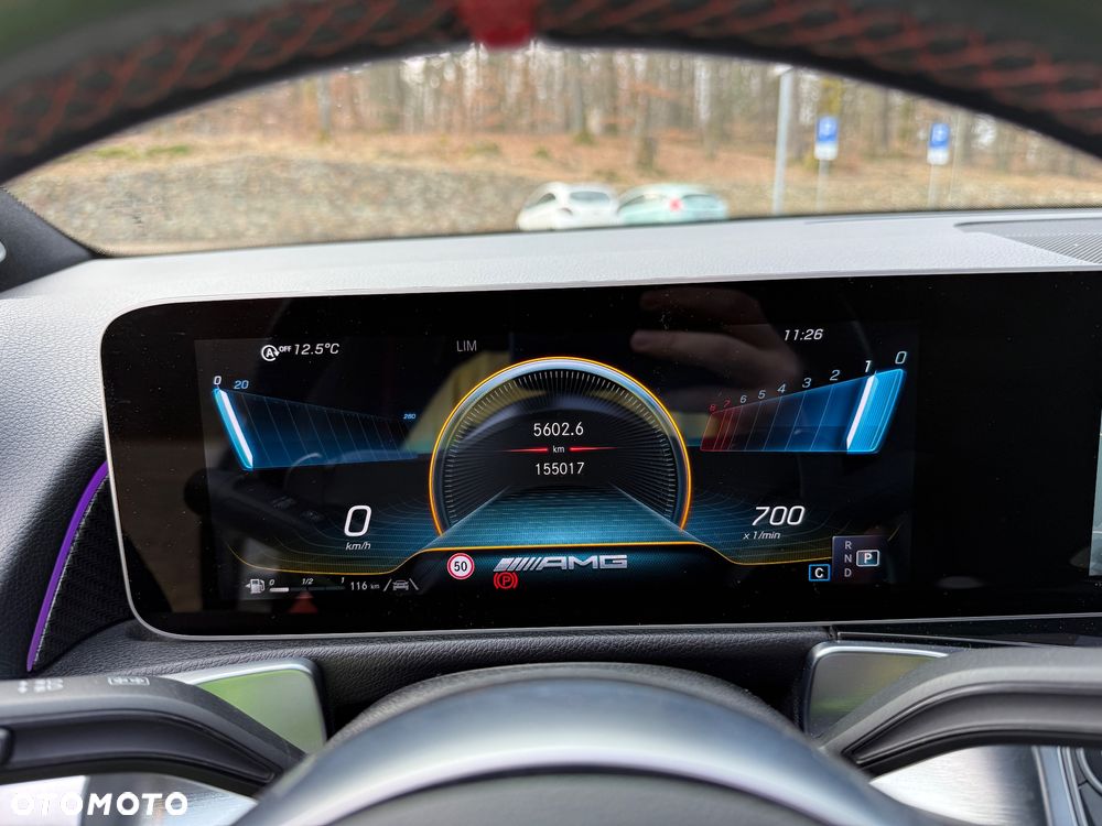 Mercedes-Benz GLB - 27