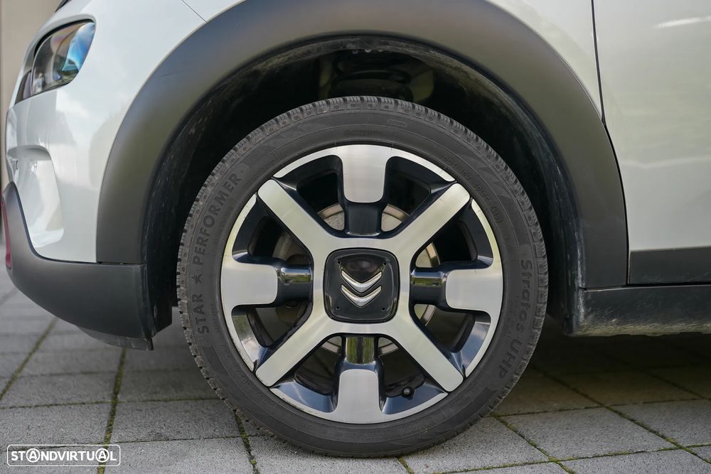 Citroën C4 Cactus 1.2 PureTech Shine - 18
