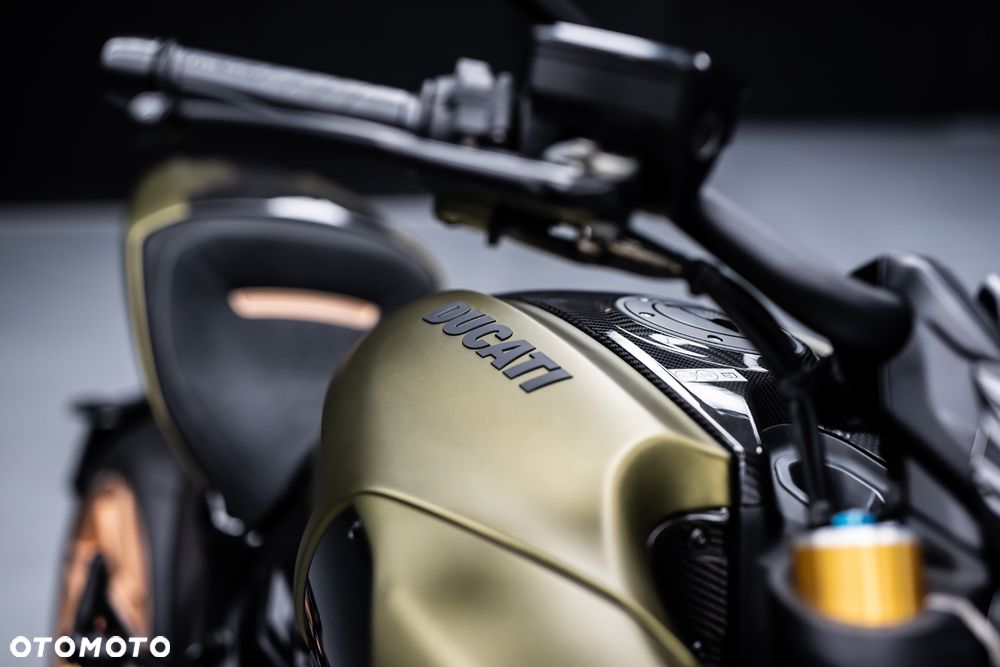 Ducati Diavel - 13