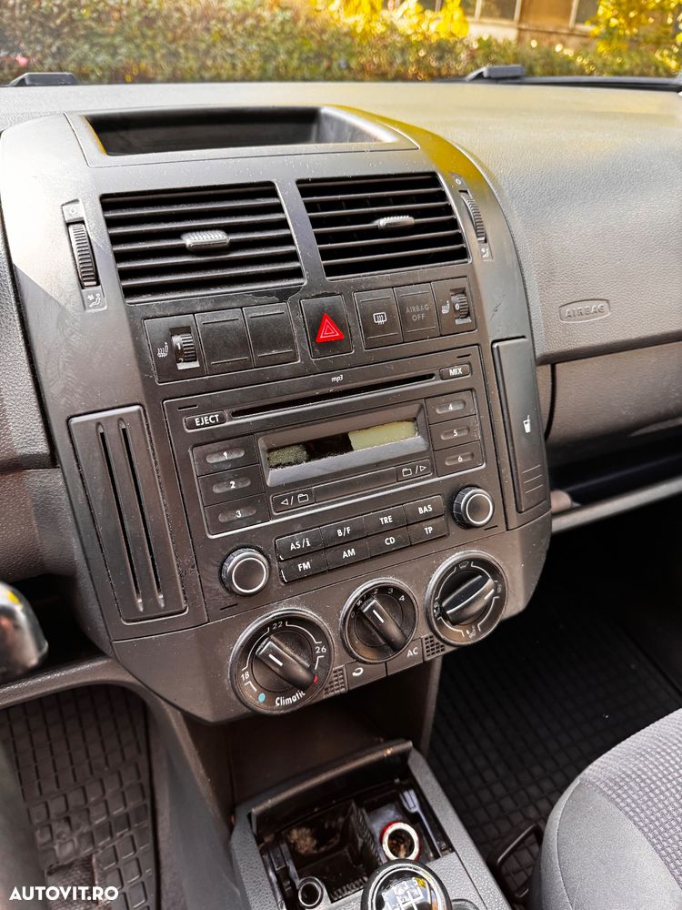 Volkswagen Polo - 9
