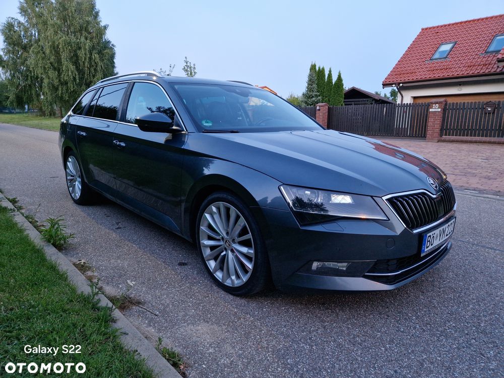 Skoda Superb 2.0 TDI 4x4 DSG Premium Edition - 19