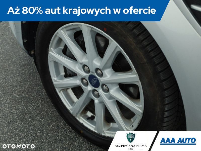 Ford S-Max - 11