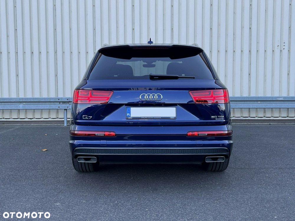 Audi Q7 - 8