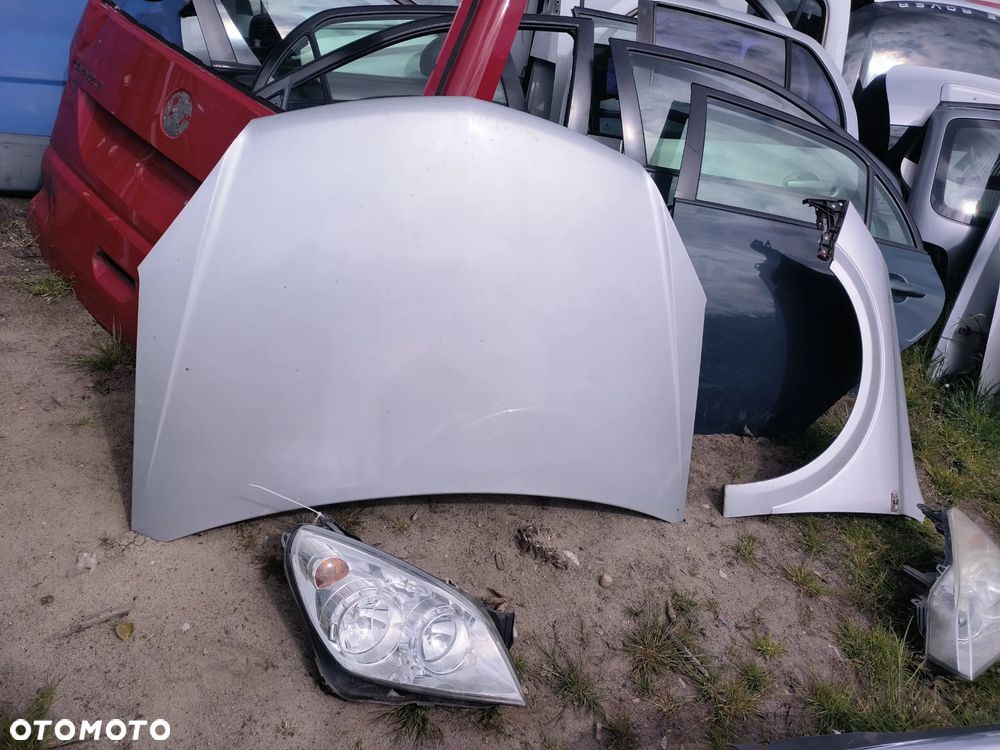 Opel Astra H Lift lampa prawa lewa przód przednia - 1