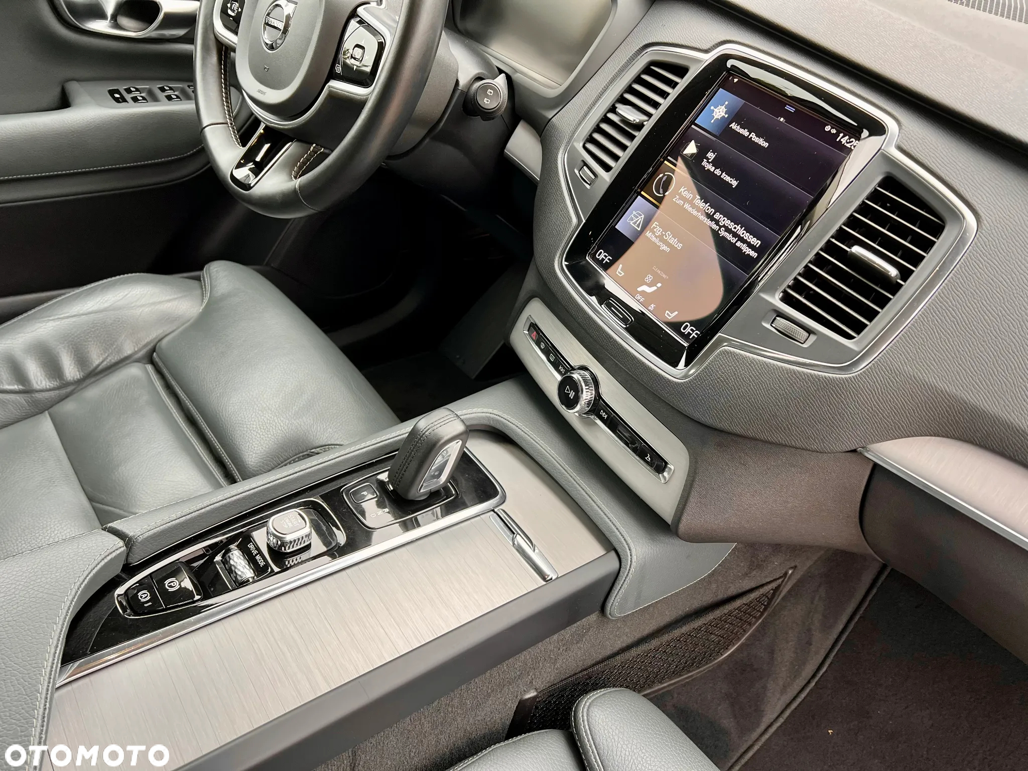 Volvo XC 90 B5 D AWD Geartronic Momentum - 25