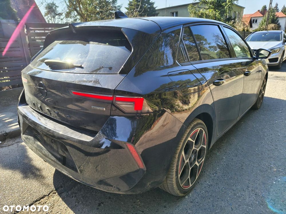 Opel Astra 1.6 T Plug-in Hybrid GS Line - 4