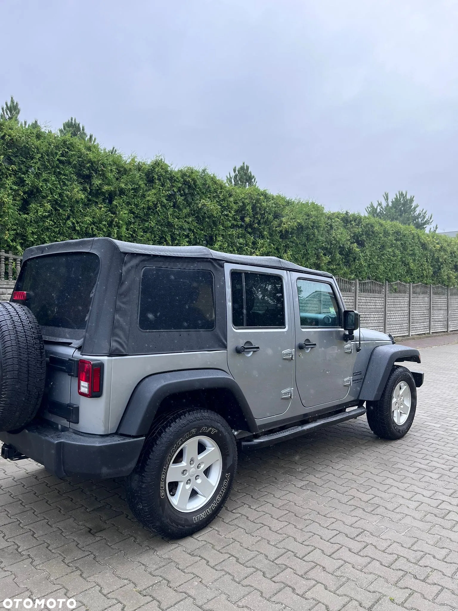 Jeep Wrangler - 5