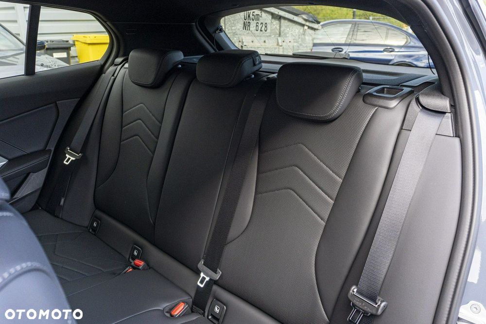 BMW Seria 1 118d - 22