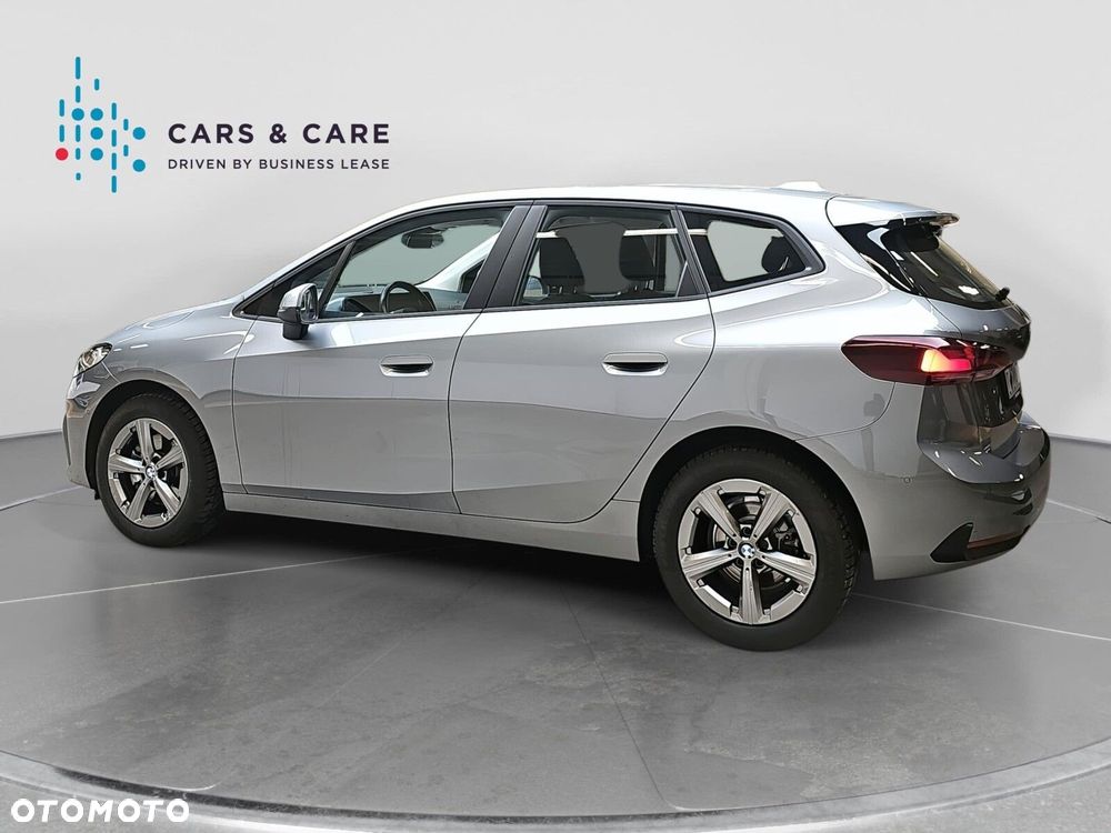 BMW Seria 2 218i - 24