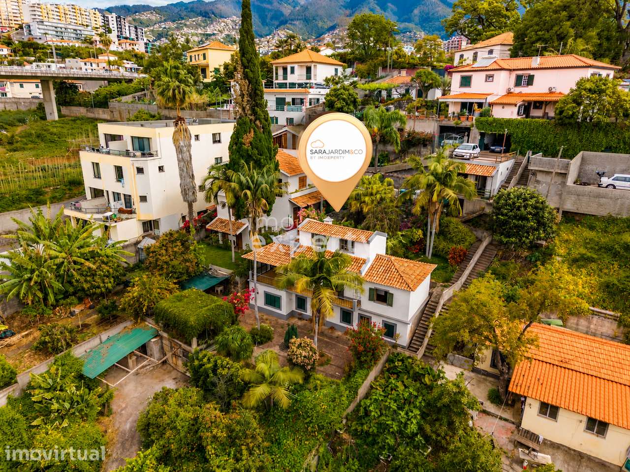 Moradia T3 com jardim e anexo T1 à venda nos Barreiros, Madeira - Grande imagem: 2/38