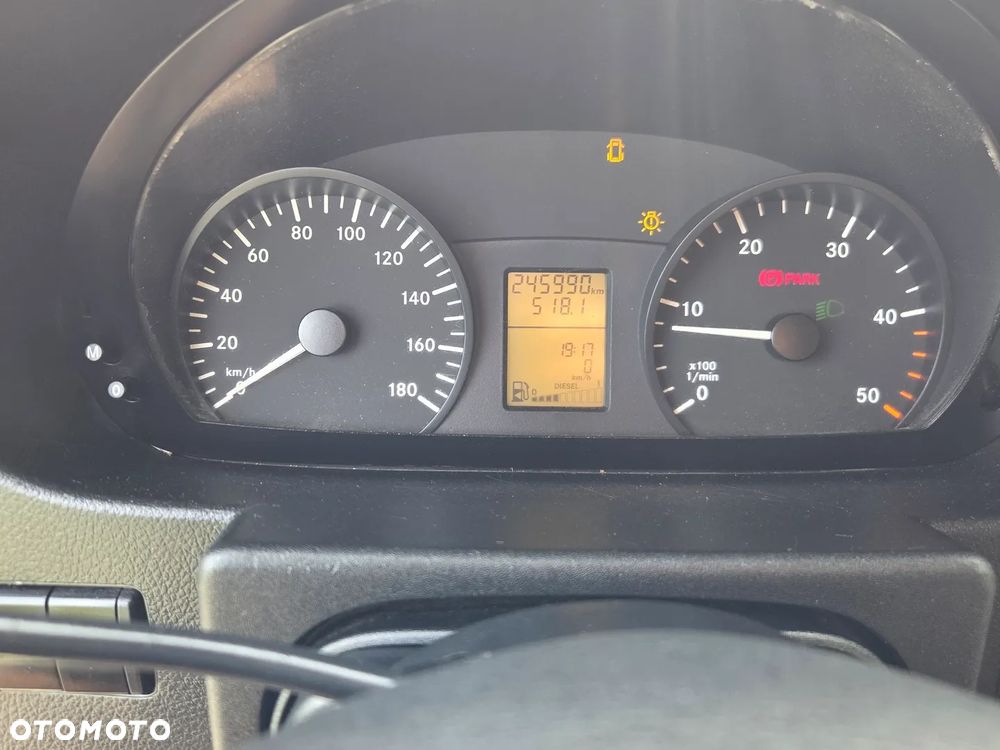 Mercedes-Benz Sprinter 513 do 3.5t - 27