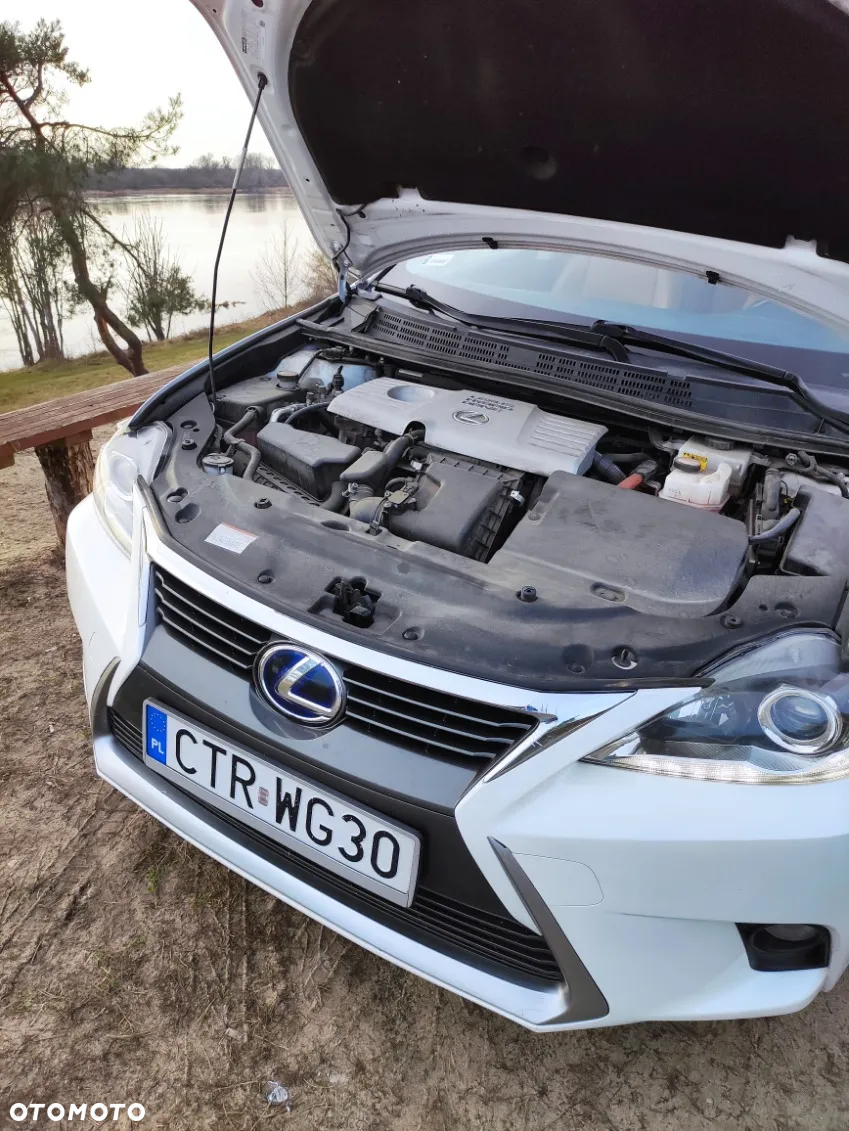 Lexus CT 200h Dynamic Line - 22