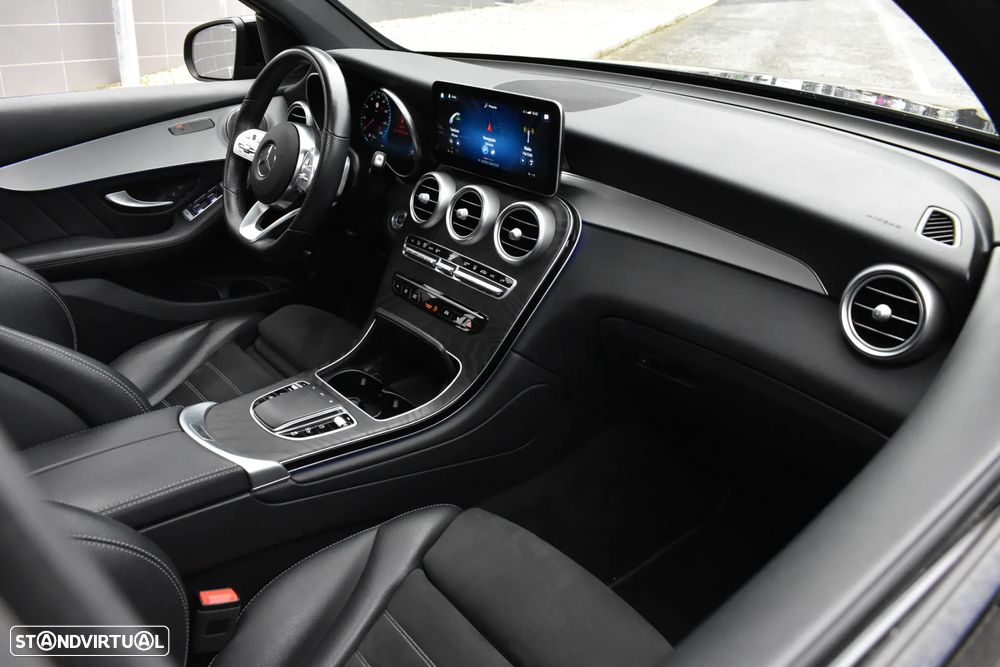 Mercedes-Benz GLC 300 e Coupe 4Matic 9G-TRONIC AMG Line - 54
