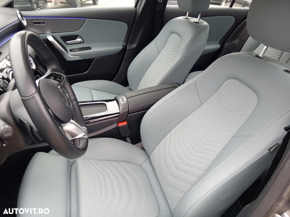 Mercedes-Benz A 220 4MATIC Aut. - 16