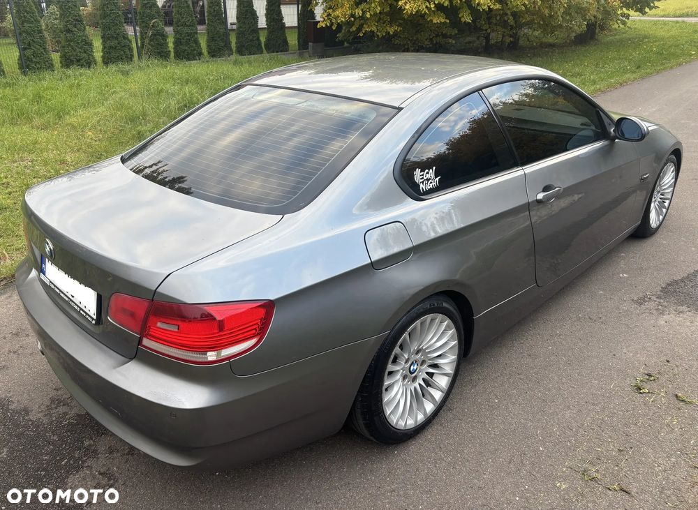 BMW Seria 3 320i - 10
