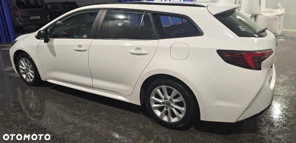 Toyota Corolla 1.8 Hybrid Comfort - 4