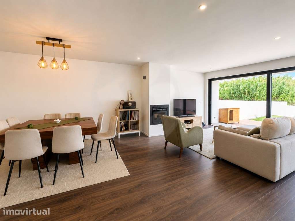 Moradia T3 +1 como Nova Junto ao Outlet em Vila Chã, Vila do Conde - Grande imagem: 2/24