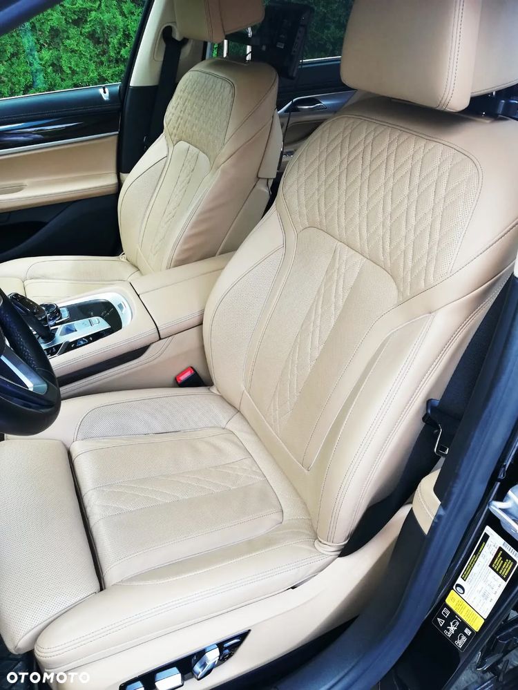 BMW Seria 7 750Li xDrive - 5