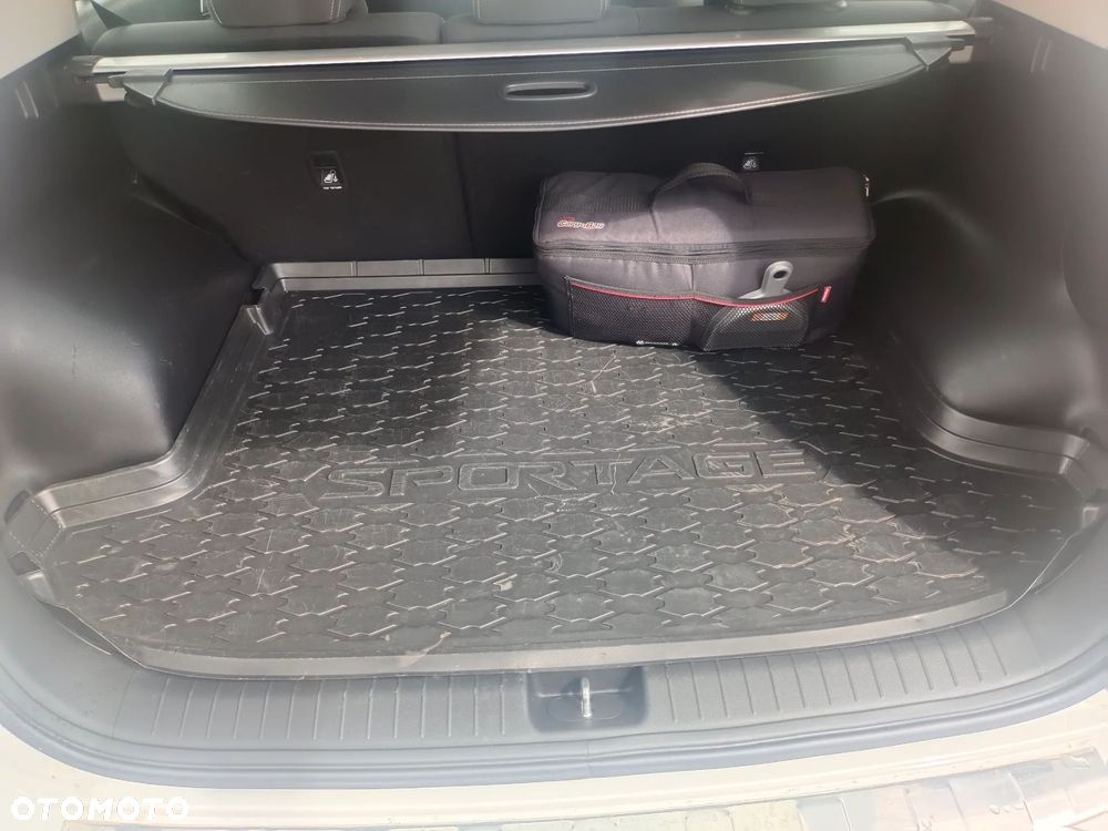 Kia Sportage 1.6 GDI L 2WD - 17