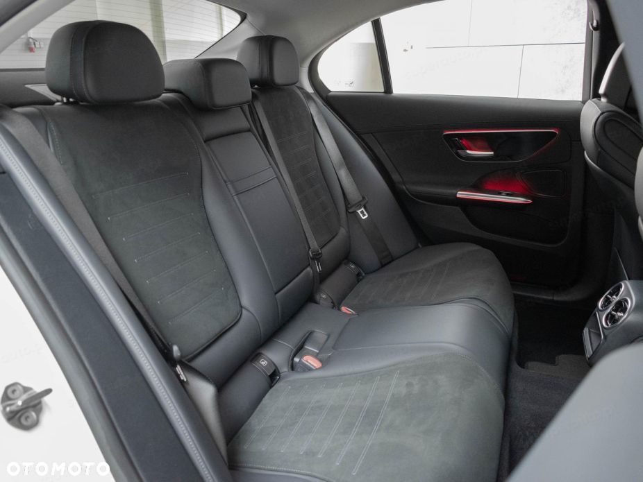 Mercedes-Benz Klasa C - 16