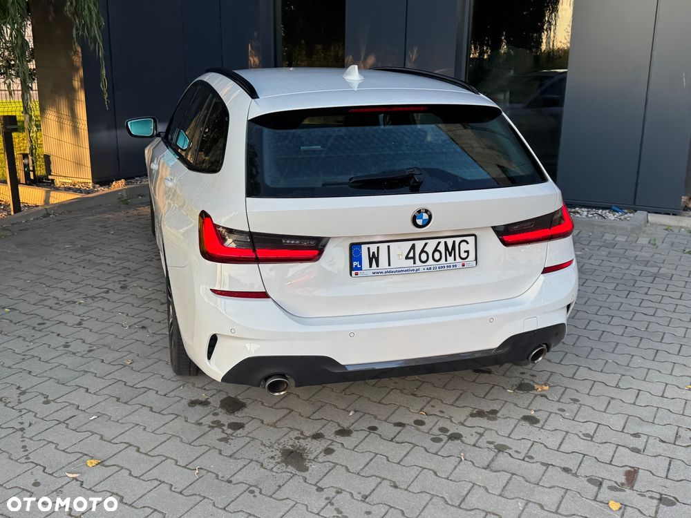 BMW Seria 3 318i M Sport sport - 19