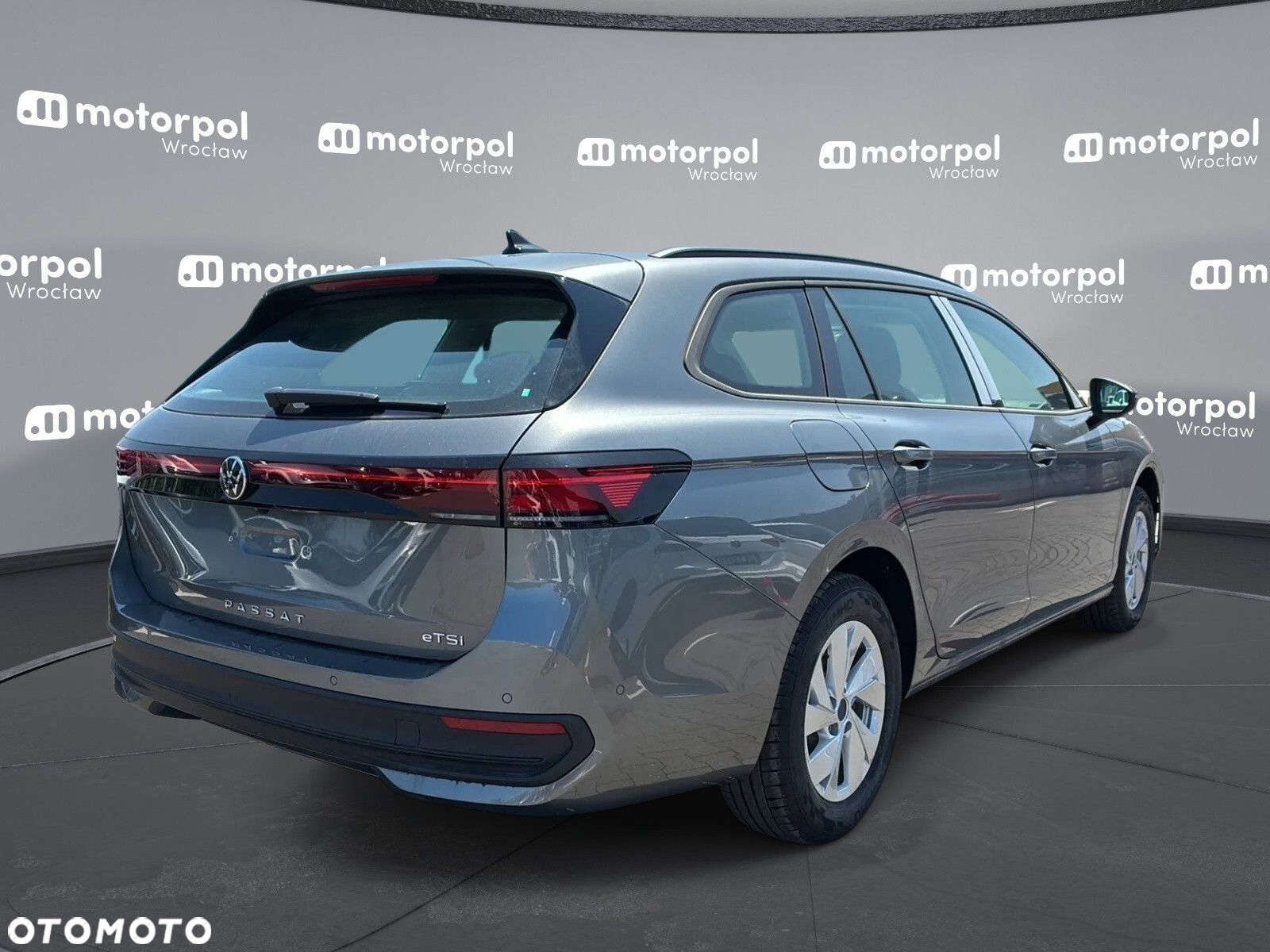 Volkswagen Passat - 10