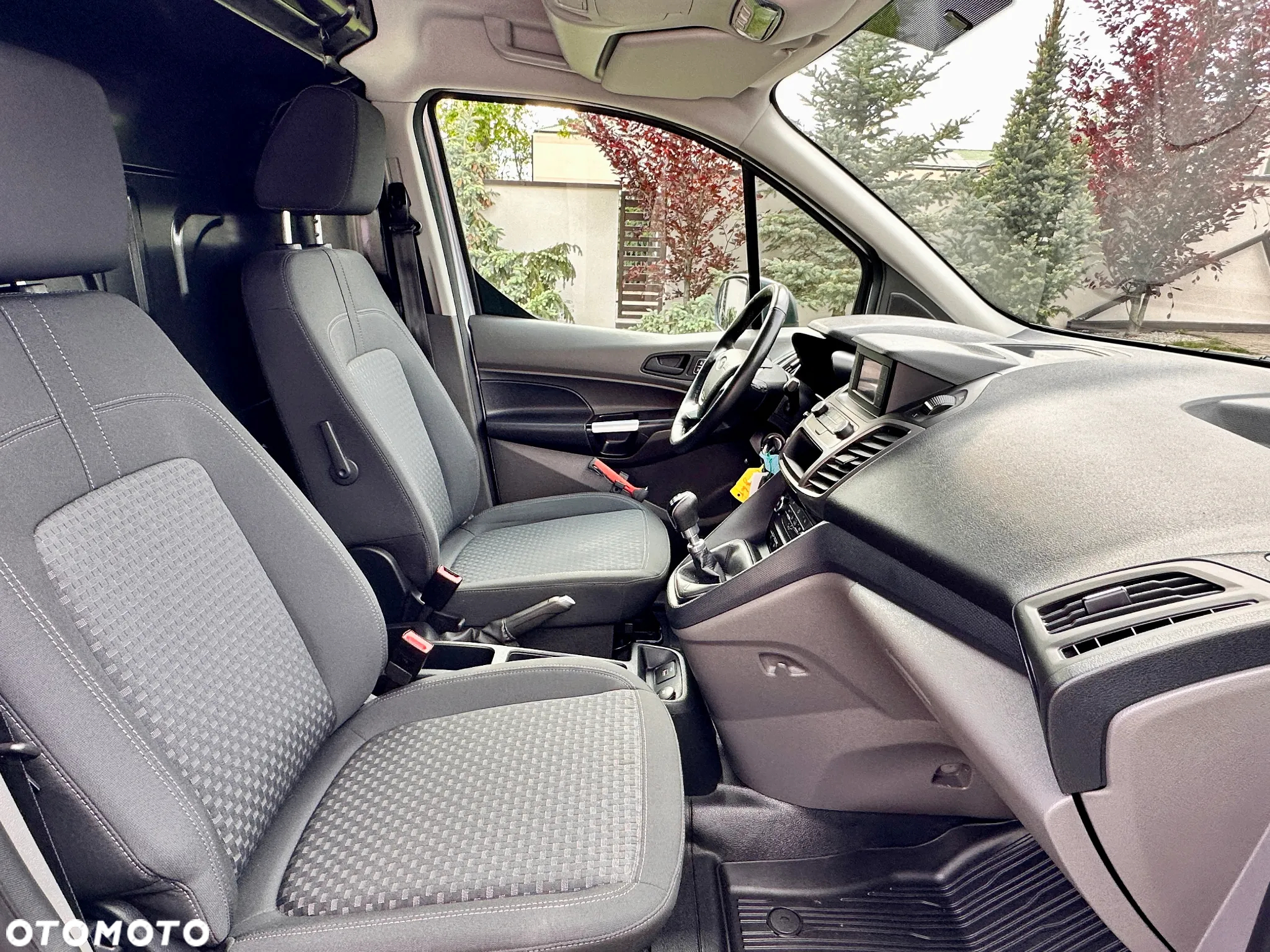 Ford TRANSIT CONNECT - 25