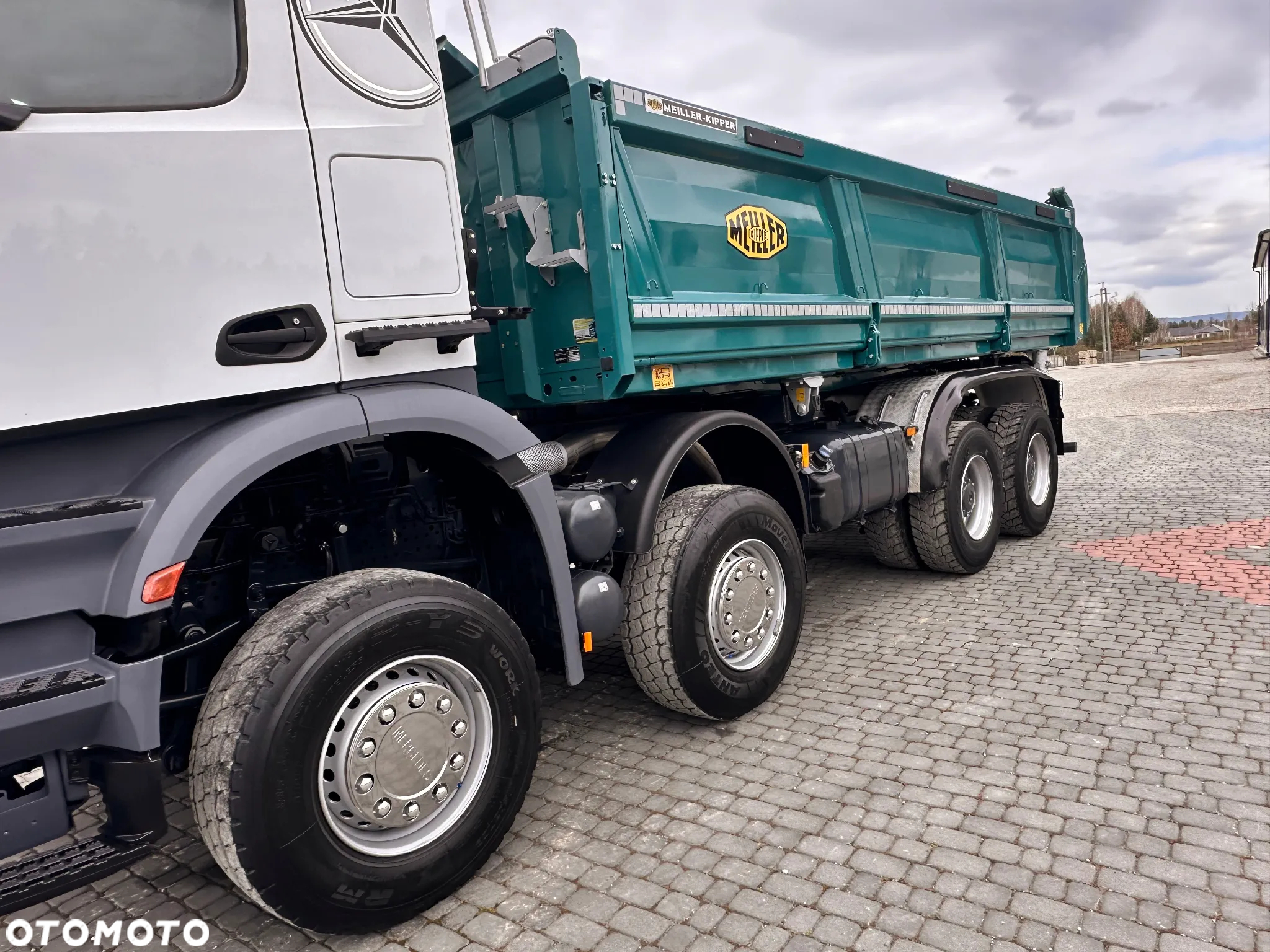 Mercedes-Benz AROCS 3245 8x4 WYWROTKA MEILLER BORDMATIC / ZACZEP DO PRZYCZEPY - 32