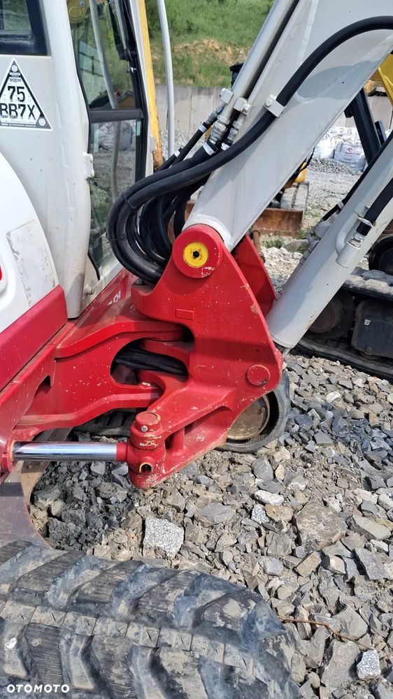 Yanmar VIO82 - 19