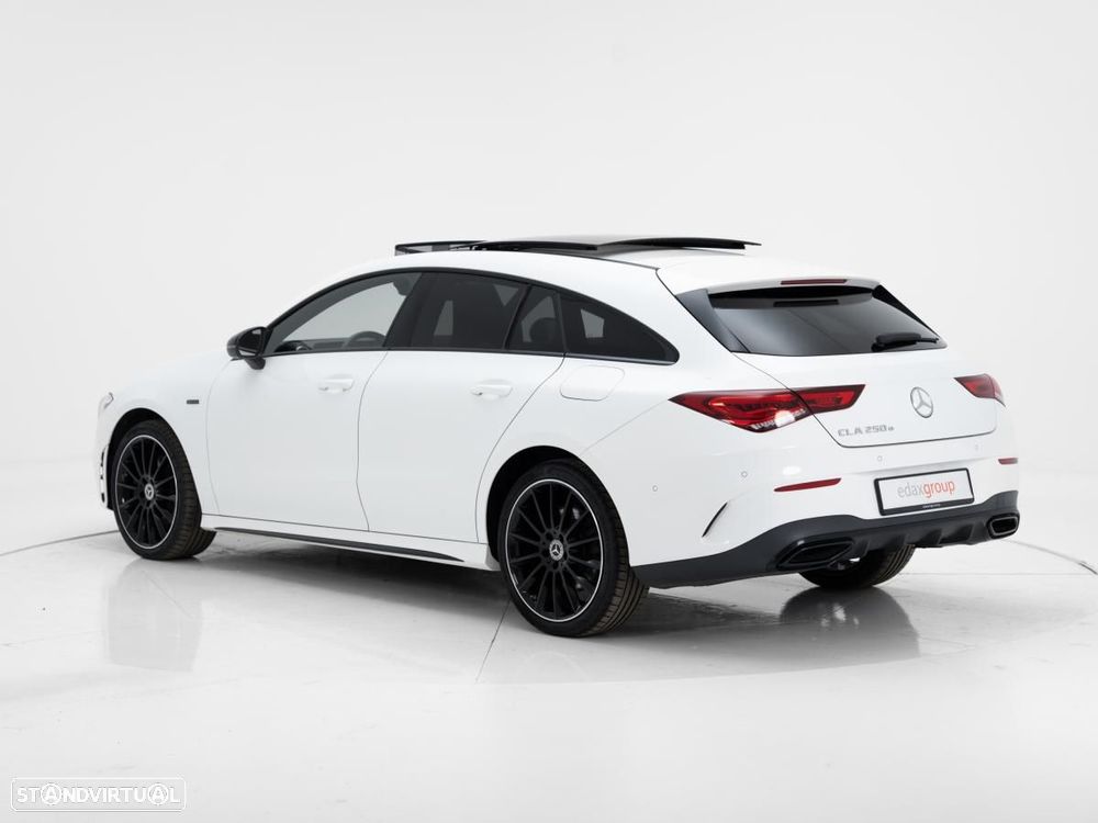 Mercedes-Benz CLA 250 e 8G-DCT AMG Line - 5