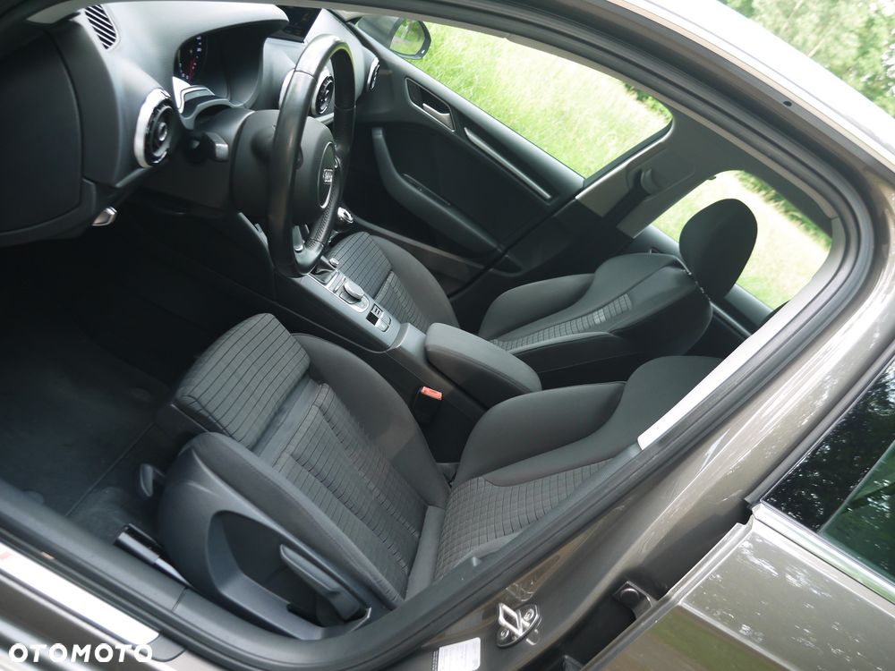 Audi A3 Sportback 2.0 TDI (clean diesel) S line Sportpaket - 16