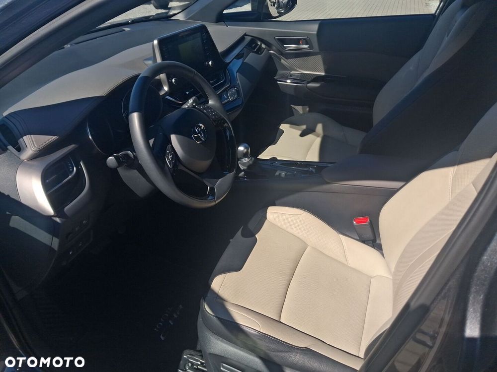 Toyota C-HR 2.0 Hybrid Executive - 10