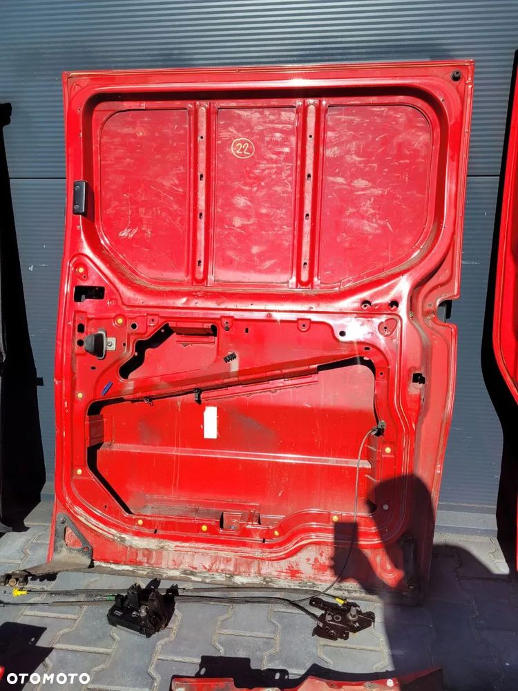 KAROSERIA RENAULT TRAFIC II  OPEL VIVARO I A 547 L547 CZERWONY CZERWONA - 35