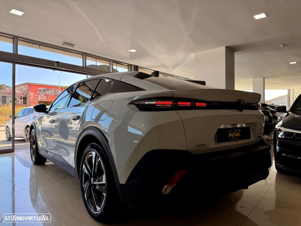 Peugeot 408 1.6 Hybrid Allure e-EAT8 - 40