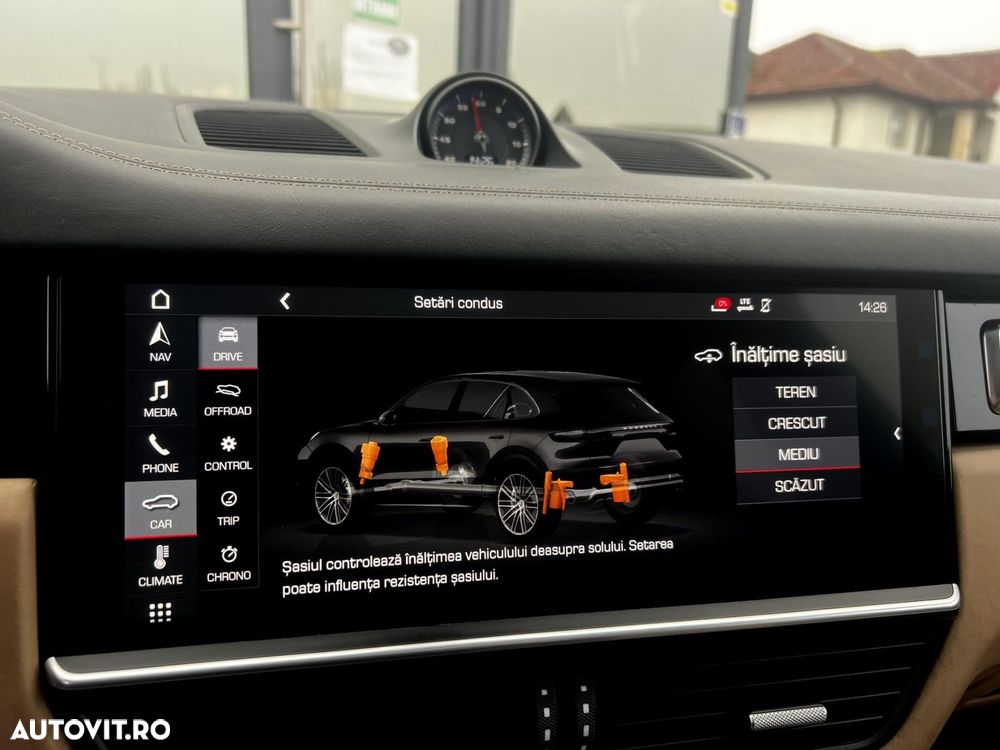 Porsche Cayenne Turbo - 25