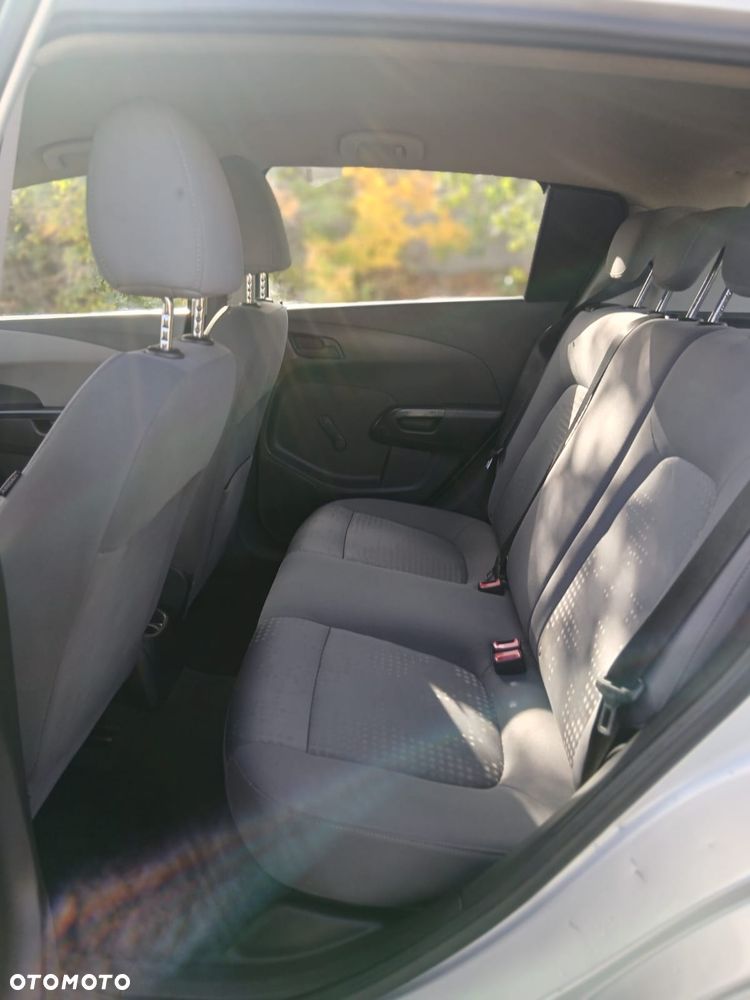 Chevrolet Aveo 1.2 LS - 8