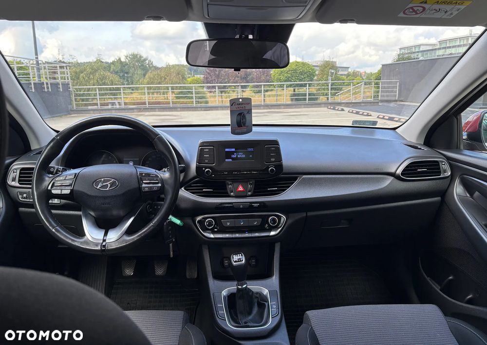 Hyundai i30 1.5 DPI Modern - 11