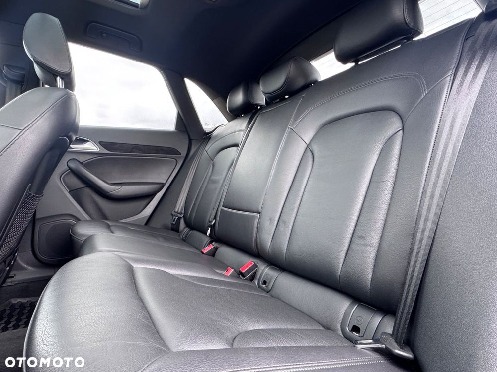 Audi Q3 2.0 TFSI Quattro S tronic design - 16