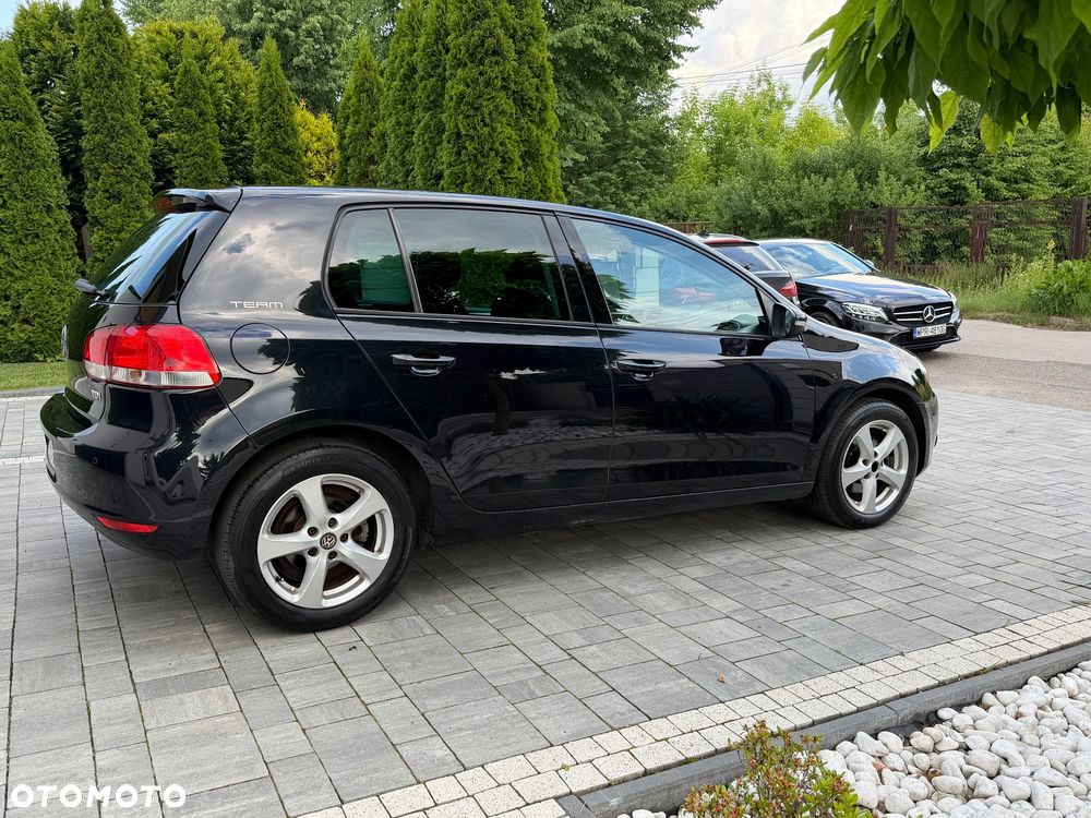 Volkswagen Golf - 11